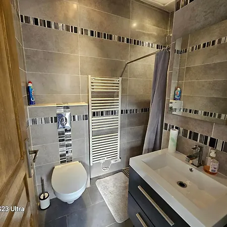Maison Entre Paris Et Disney, Stade Nautique Olympique Vaires Sur Marne Holiday home Pontault-Combault